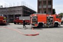 Feuer 2 Koeln Weidenpesch Scheibenstr Feuerwache 5 P17